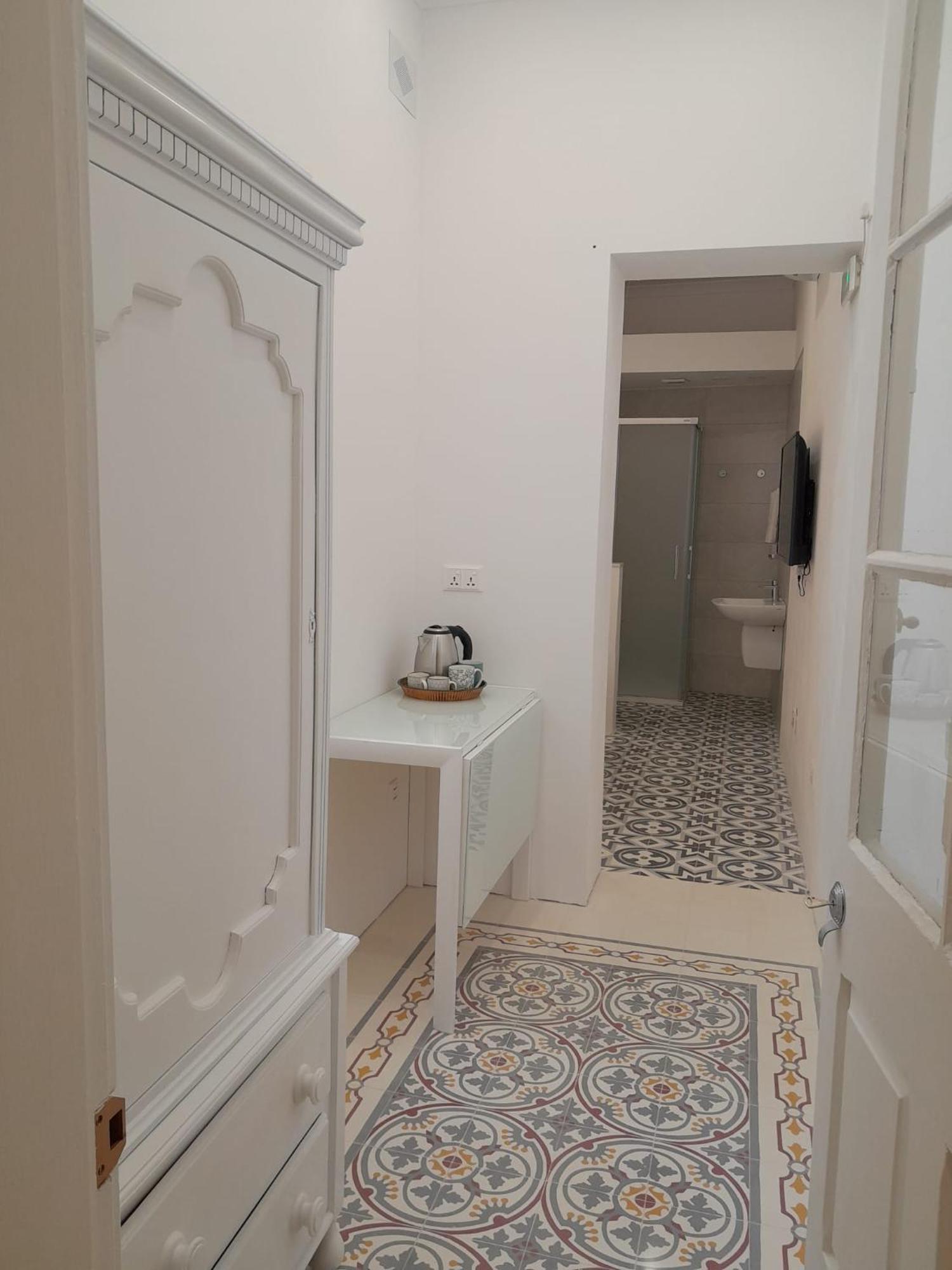 Charming Town House In Cospicua, Valperga Rooms エクステリア 写真